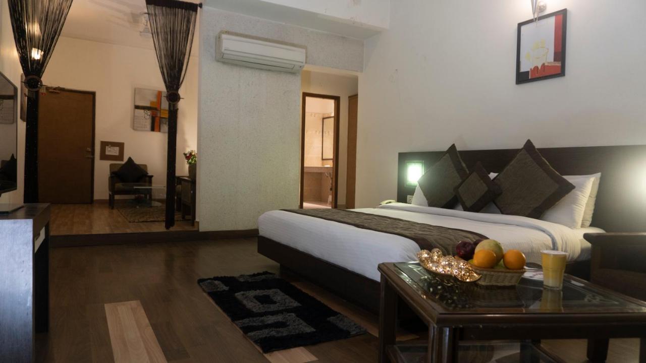 Mg Regency Ξενοδοχείο Baddi Εξωτερικό φωτογραφία